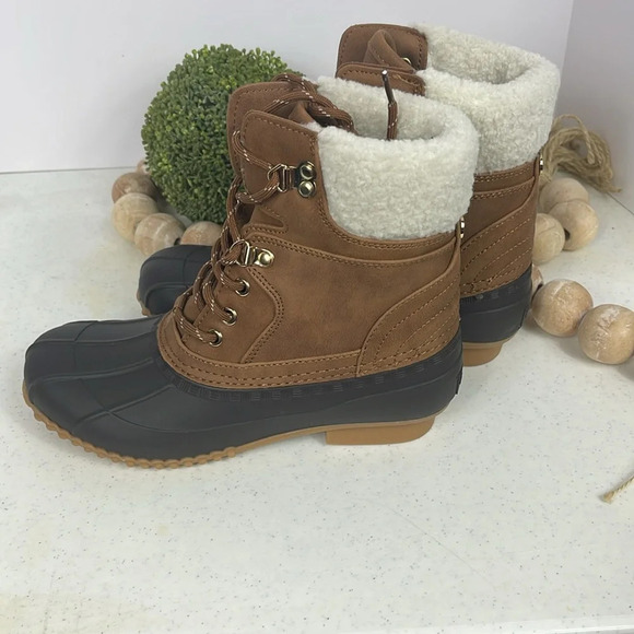Women’s Tommy Hilfiger Rainah Medium Brown Duck Boots Size 6 (NWOB) - Picture 7 of 12